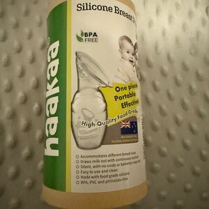 Haakaa Silicone Breast Pump - Green